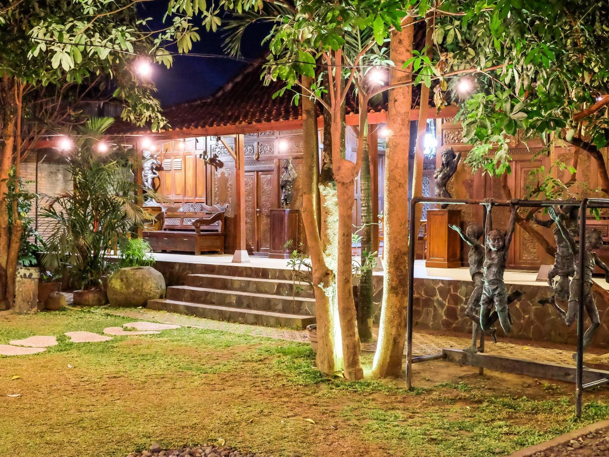 Pendhapa Art Space - Pas Limasan Homestay Prawirotaman Ngoại thất bức ảnh